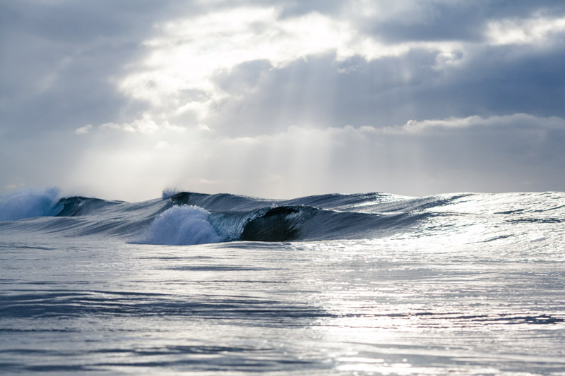shesurfs.com.au-surf-ocean-art-photography-peaks